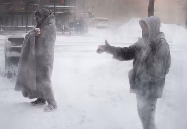 Những tháng mùa đông luôn là thời điểm khắc nghiệt nhất đối với những người sống trên đường phố và họ luôn cần những khu lều trú ẩn do các nhà chức trách cung cấp.