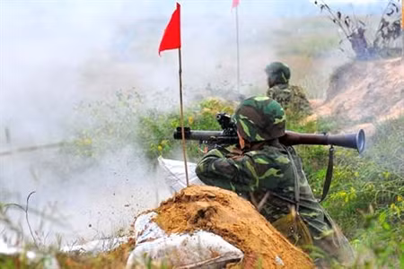 Chiến sĩ B41 thuộc Trung đoàn Gia Định tiêu diệt mục tiêu ngay từ phát bắn đầu tiên