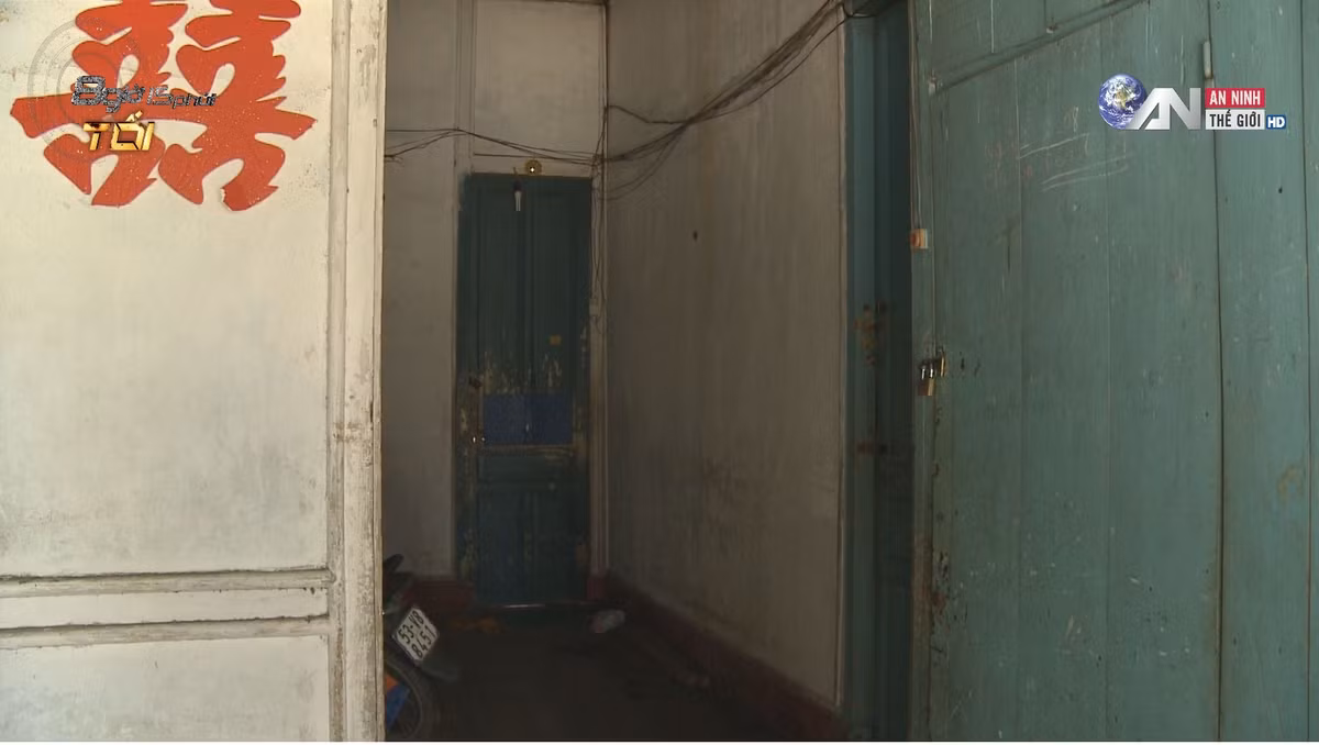 Các căn hộ cách biệt nhau bằng các bức vách rẻ tiền.