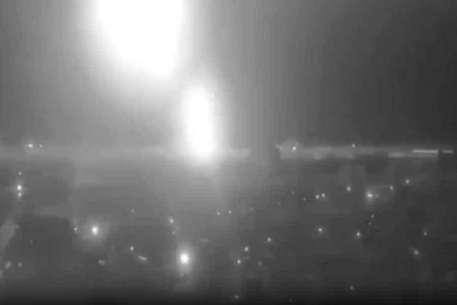 Do có khả năng mang nhiều đầu đạn và vận tốc cực lớn, việc đánh chặn tên lửa Oreshnik là không thể, vũ khí này sẽ nguy hiểm vượt bậc nếu mang đầu đạn hạt nhân thay vì loại thông thường.