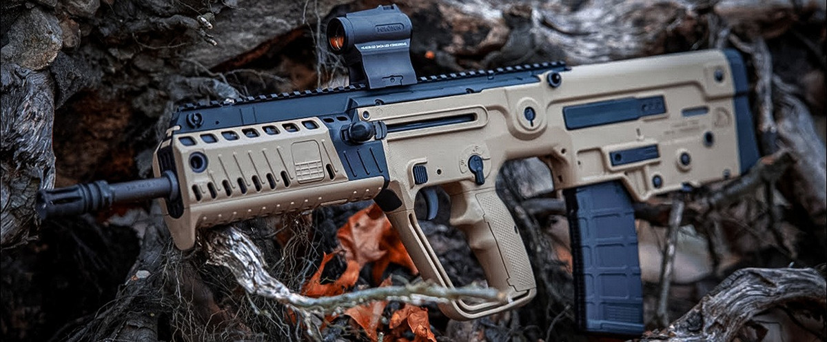 Mặc dù đây là mẫu hoàn toàn mới nhưng IWI Tavor X95 được xuất khẩu sang 19 quốc gia. Khẩu súng trường này được một số đơn vị cảnh sát tại Mỹ sử dụng và vẫn đang được bán tại các thị trường dân sự bao gồm Mỹ và Canada. Tavor X95 được đánh giá cao về tính cơ động, chất lượng, độ nhẹ và độ chính xác.