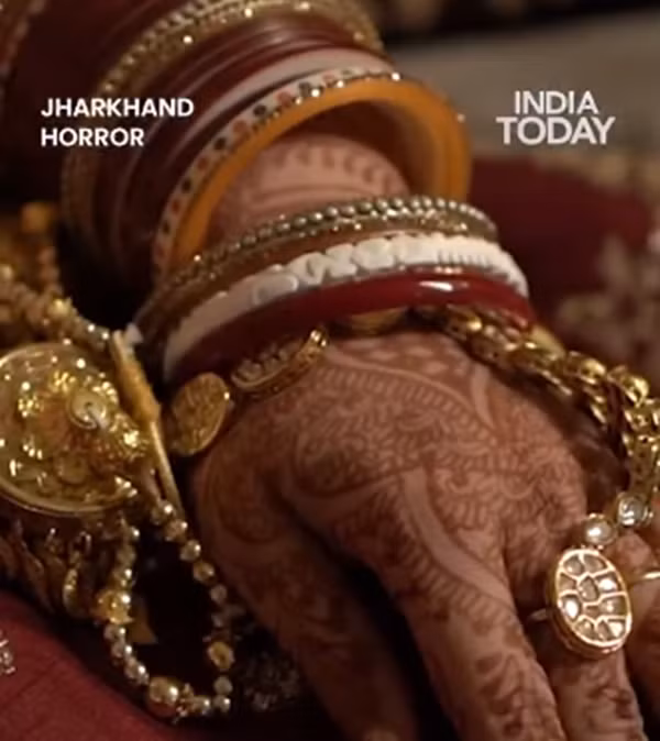 Hành vi tàn bạo của Bhengra không dừng lại ở đó. Sau khi sát hại bạn gái Kumari, hắn ta đã dùng hung khí phân xác thi thể nạn nhân thành nhiều mảnh, rải rác khắp khu rừng, khiến việc tìm kiếm và thu thập chứng cứ gặp nhiều khó khăn. Sau khi gây án, Bhengra bình tĩnh trở về nhà vợ như chưa có chuyện gì xảy ra.