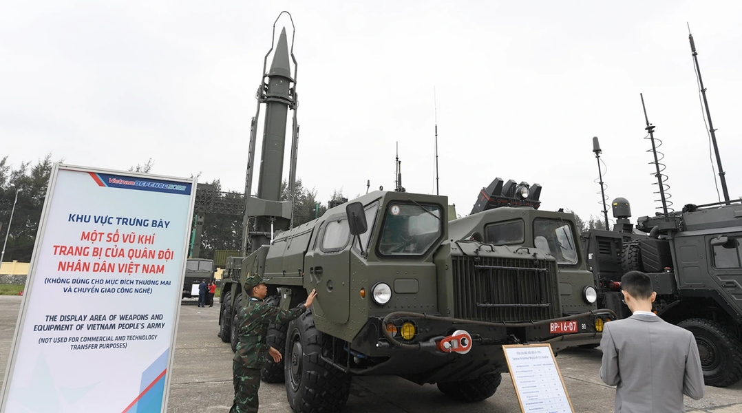 So với Scud-B, Hwasong-6 tăng trọng lượng phóng lên 6.400 kg, tầm bắn tăng vọt lên 600 km.