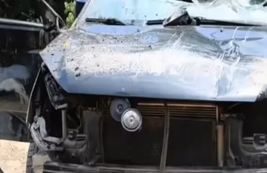 Người thân của Lưu cho biết, cha của Lưu sống một mình tại quê nhà, có thể tự nấu ăn nhưng đi lại không vững. Mẹ Lưu đi làm ăn xa và đã hơn một tháng không về nhà. Lưu hiếm khi về quê thăm cha mẹ, không chịu sửa sang lại ngôi nhà cũ của gia đình.