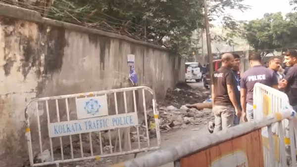 Lot vao 'mat xanh' cua em re, co gai gap chuyen ghe nguoi