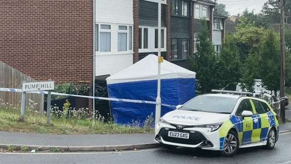 Cảnh sát cũng phát hiện Virginia đã giả mạo thư từ, khiến bố mẹ tin rằng cô đã bị mất tiền trong các khoản đầu tư, trong khi thực tế số tiền đó đều đã bị Virginia tiêu xài hoang phí.