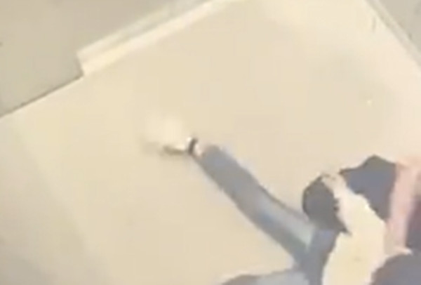 Dư luận ngay lập tức đã có phản ứng gay gắt, chỉ trích pháp luật quá khoan dung đối với các đối tượng vị thành niên phạm tội nghiêm trọng. Đã có nhiều ý kiến chỉ trích rằng luật pháp hiện tại thiếu tính răn đe, không bảo vệ đầy đủ quyền lợi cho nạn nhân và bỏ qua hậu quả nghiêm trọng của những hành vi bạo lực từ các đối tượng trẻ tuổi.