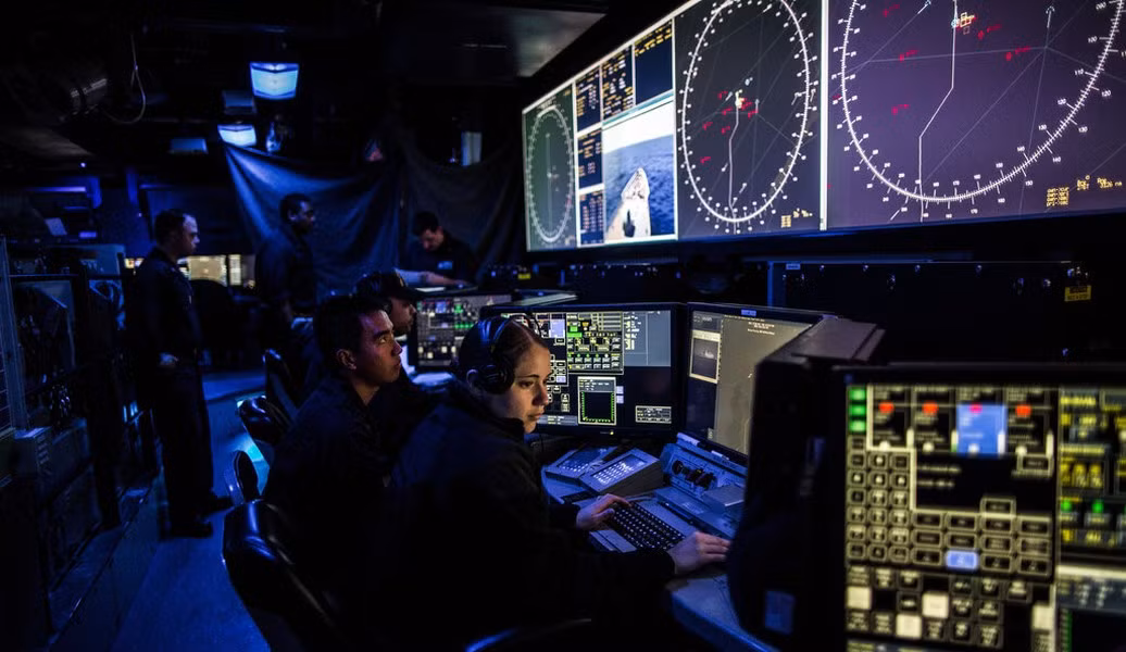 Không chỉ có vậy, Lục quân Mỹ đã ký kết một thỏa thuận trị giá 339,3 triệu USD để phát triển hệ thống phóng mặt đất sử dụng được các tên lửa SM-6 trong vai trò tên lửa hành trình tấn công chiến thuật.