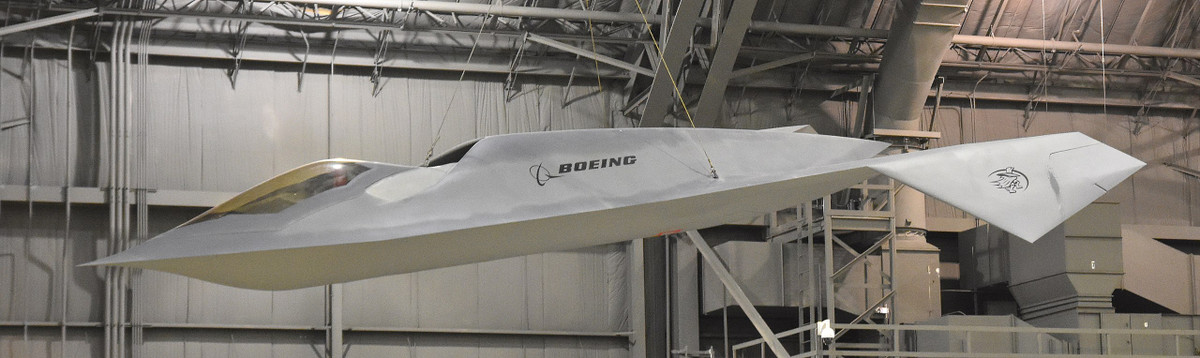 Với sải cánh chỉ 7m và khả năng điều khiển hạn chế, YF-118G không được thiết kế để sản xuất hàng loạt, mà chỉ đóng vai trò như một nguyên mẫu thử nghiệm.