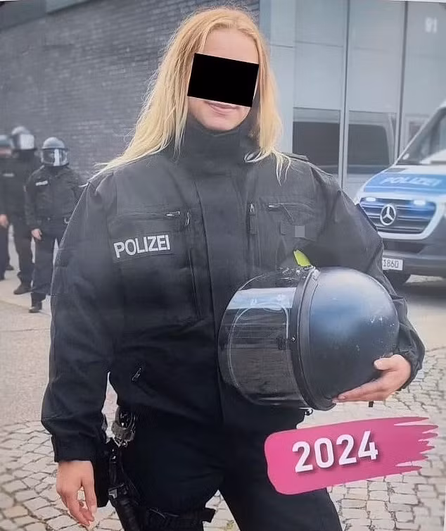 Hai nạn nhân cho biết họ không hề sử dụng bất kỳ loại ma túy nào trong suốt buổi tối. Tuy nhiên, họ đột ngột cảm thấy mất kiểm soát cơ thể, giống như bị say rượu nặng và mất khả năng phản kháng. (Trong ảnh là nữ cảnh sát Judy S)