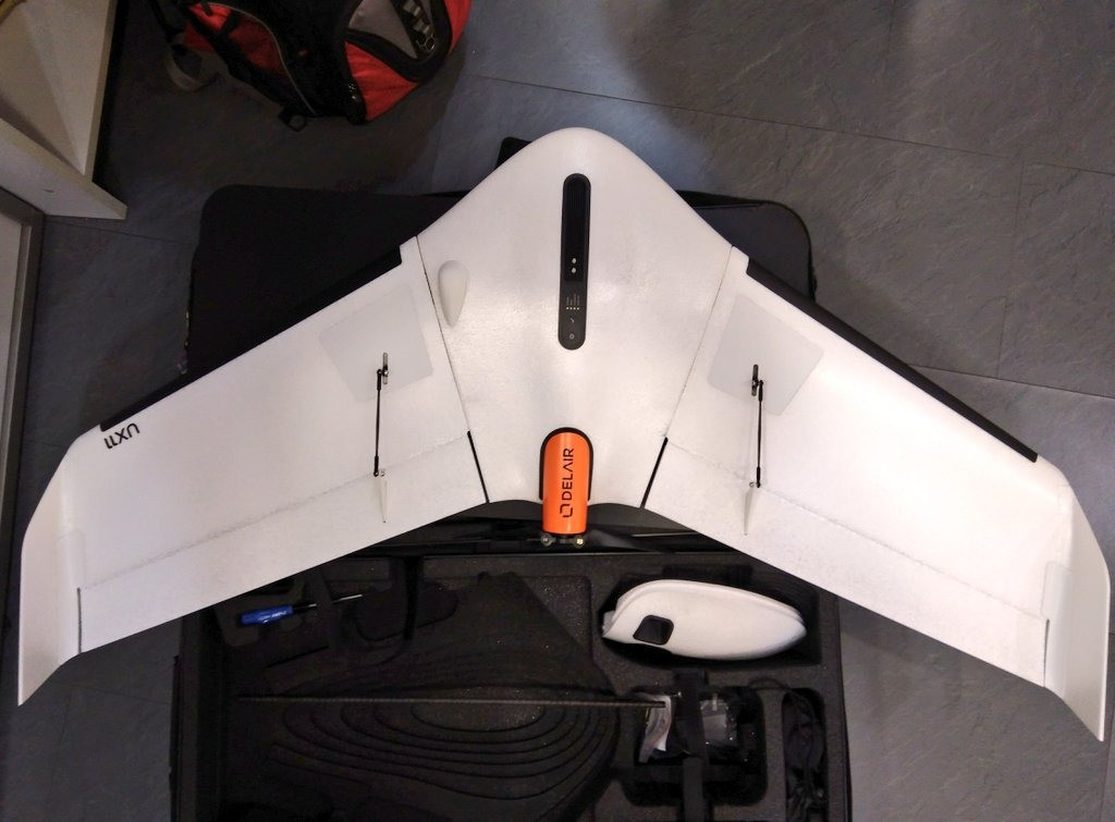 Ngoài ra, máy bay không người lái còn được trang bị phần mềm huấn luyện và chiến đấu. UX11 có thể được triển khai nhanh chóng, chỉ trong vòng 5 phút. Pháp cũng đã cung cấp các chương trình đào tạo trong nước và nước ngoài nhằm tối ưu hóa việc sử dụng UAV.