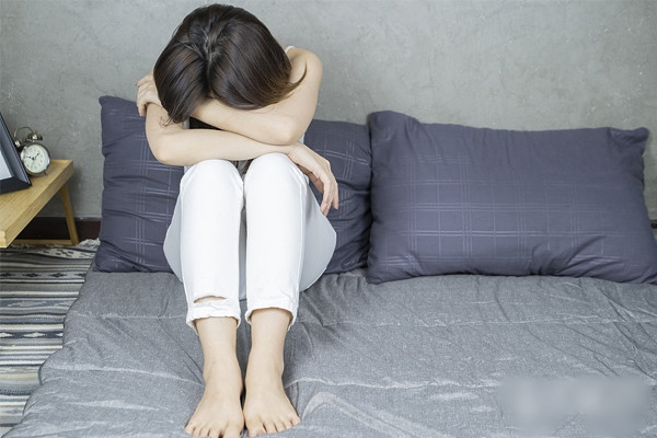 Điều đáng chú ý, dù có nhiều bằng chứng cho thấy bé gái đã có quan hệ tình dục nhưng cơ quan chức năng vẫn chưa chính thức khẳng định liệu bé gái có bị xâm hại tình dục hay không. Cuộc điều tra vẫn đang được tiến hành để làm rõ mọi tình tiết của vụ việc, bạn trai họ Lý của bé hiện đã bị tạm giữ.