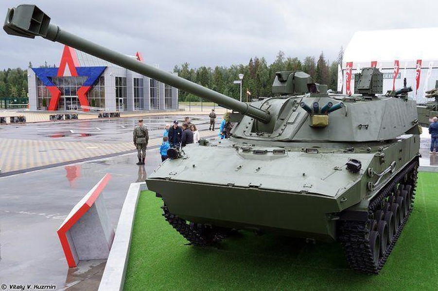 Ngoài ra hệ thống súng cối tự hành này còn tương thích với loại đạn cối 120 mm chuẩn NATO tạo thuận lợi cho công tác hậu cần. Theo thông báo, Nona có thể bắn một loại đạn phân mảnh sức nổ cao tiêu diệt mục tiêu ở cự ly lên tới 9 km.