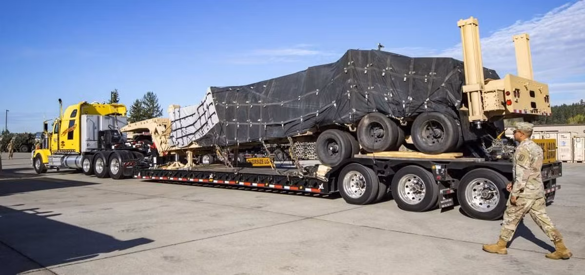 Do vậy vũ khí trên sẽ tấn công những mục tiêu chiến lược được bảo vệ tốt của kẻ thù tiềm tàng, bất chấp đối phương có bố trí dày đặc hệ thống phòng không xung quanh đi nữa.