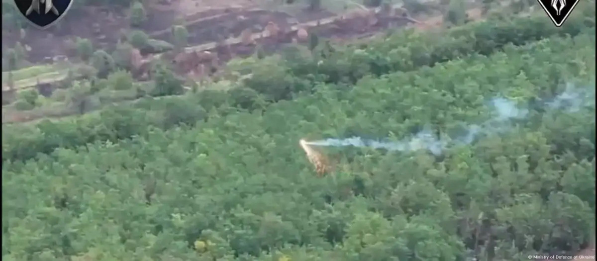 Dù cả hai bên đều đang gia tăng năng lực sản xuất UAV, việc đào tạo và bảo vệ phi công điều khiển UAV vẫn là ưu tiên hàng đầu. “Phi công giống như chuyên gia quý giá, khó thay thế” - Đại úy Viacheslav cho biết. Một khi vị trí của họ bị lộ, đối phương sẽ tập trung toàn lực để tiêu diệt.