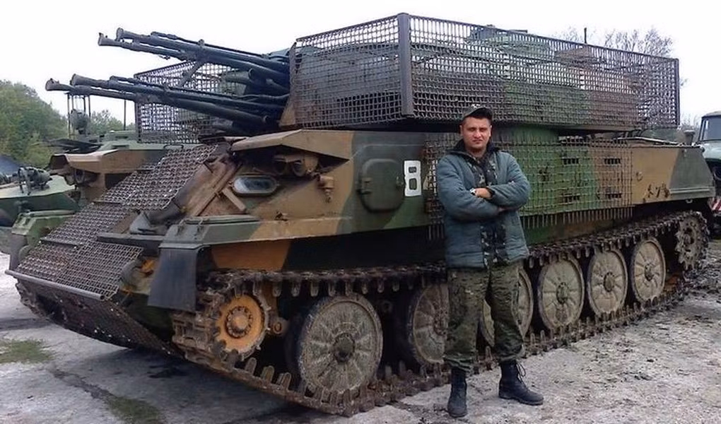 4 khẩu pháo 23 mm với tầm bắn tối đa 2.000 m có thể dễ dàng phá hủy các mục tiêu bọc thép hạng nhẹ như xe thiết giáp chở quân, xe chiến đấu bộ binh, phương tiện cơ giới và sinh lực địch.