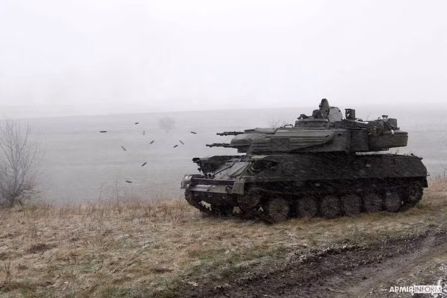 Vấn đề cần lưu ý ở đây là việc phối thuộc pháo phòng không tự hành ZSU-23-4 Shilka cho mũi xung kích là một điều "mới lạ" trong chiến thuật tấn công của Quân đội Nga.