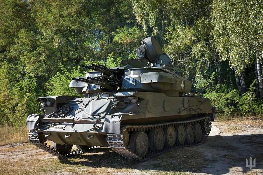 Pháo phòng không tự hành ZSU-23-4 Shilka (Lá chắn nhỏ) được Liên Xô thiết kế trong giai đoạn 1957 - 1962 với mục đích khắc phục những nhược điểm của "người tiền nhiệm" ZSU-57-2.