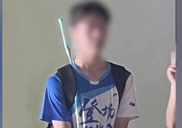 Ngày xảy ra sự việc, Trác rời trường và đạp xe đến khu vực gần sông tại thị trấn Hoa Đình. Gia đình mất liên lạc với em từ thời điểm đó. Dù đã trình báo cảnh sát và nhờ cộng đồng giúp đỡ tìm kiếm, 3 ngày sau, thi thể em được phát hiện trên sông, không xa nơi em bỏ lại chiếc xe đạp.