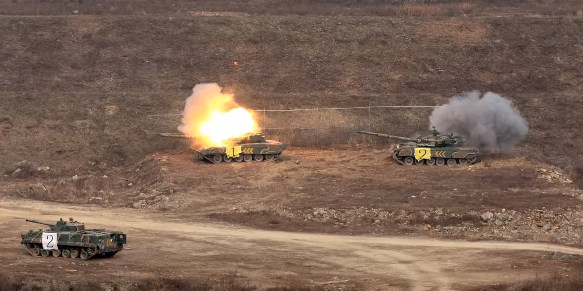 Đây là hoạt động nhằm chứng minh hiệu quả của các loại đạn dược do Hàn Quốc tự phát triển, đặc biệt trong bối cảnh căng thẳng khu vực tiềm tàng với Triều Tiên hoặc Trung Quốc.