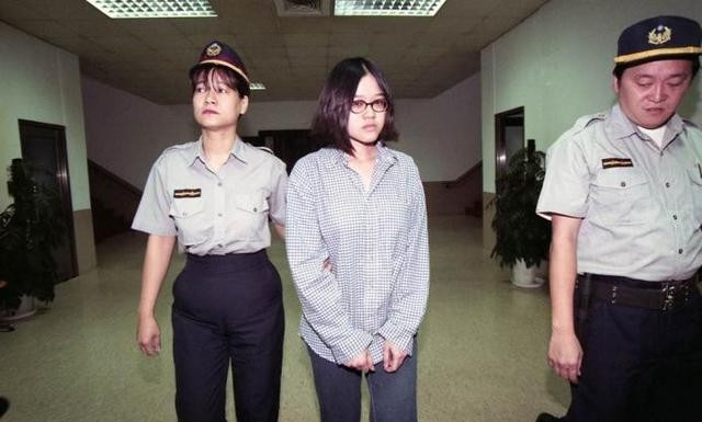 Từ đó đến nay, Hồng Hiểu Tuệ sống ẩn dật, không để lại dấu vết gì trên mạng xã hội.