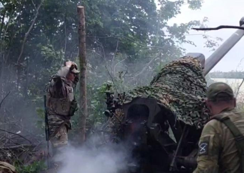 Ngoài ra, quân Nga đã tiến thêm vài trăm mét về phía nam từ trang trại Marevka gần Pogrebki. Đồng thời, họ cũng tiếp tục tiến công từ phía tây hướng về Malaya Loknya. Ảnh: Pravda.