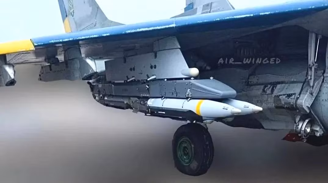 Những quả bom GBU-39 SDB đã chứng tỏ khả năng chống nhiễu tốt khi đối đầu các hệ thống tác chiến điện tử của Nga, kích thước nhỏ của chúng khiến các tổ hợp phòng không Nga khó phát hiện và đánh chặn bom.