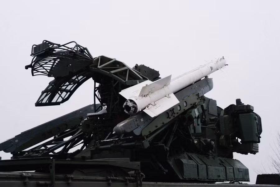 Đại diện tổ chức tiết lộ: “Tất cả các trung đoàn tên lửa phòng không của lực lượng mặt đất thuộc lực lượng vũ trang Ukraine có tổ hợp Osa trong thành phần tác chiến đều đã nhận được phiên bản nâng cấp”.