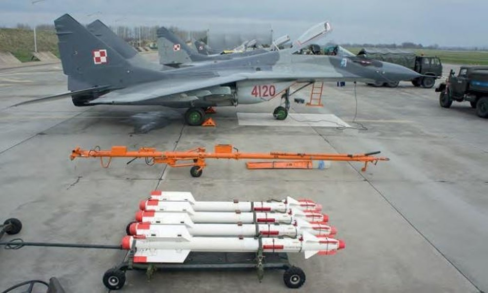 "Còn trong phạm vi Dự án HORNET, chúng tôi đang sử dụng tên lửa đánh chặn và các tổ hợp phòng không lục quân đã sử dụng từ thập niên 1970".