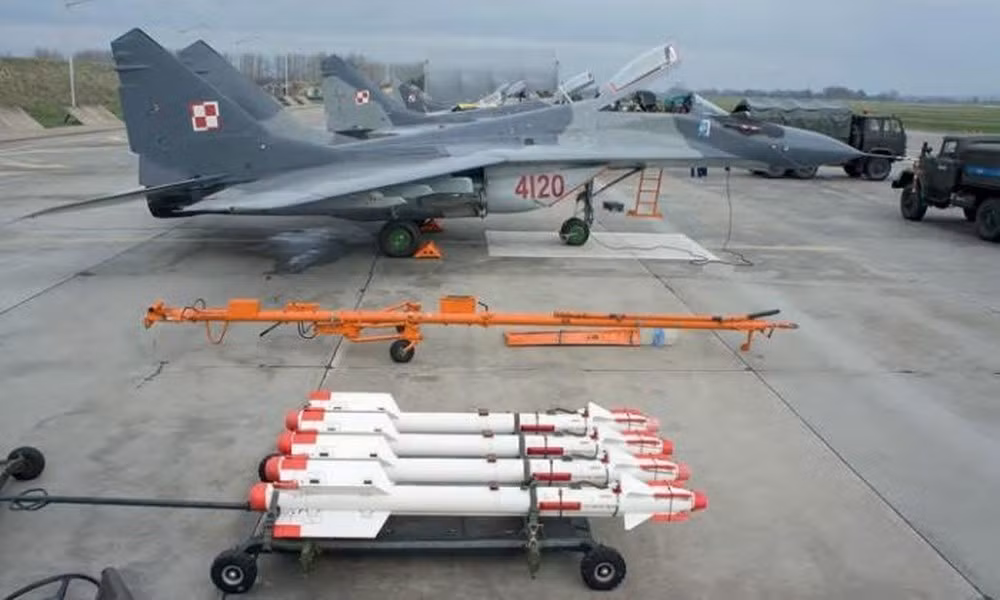 "Còn trong phạm vi Dự án HORNET, chúng tôi đang sử dụng tên lửa đánh chặn và các tổ hợp phòng không lục quân đã sử dụng từ thập niên 1970".