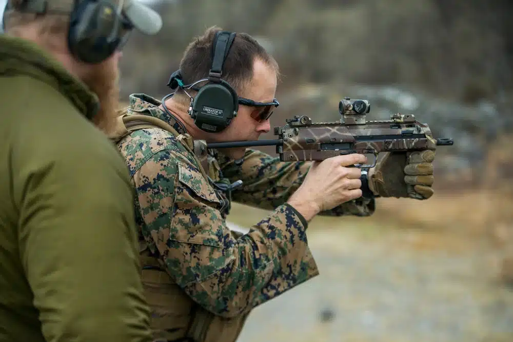 SEAL Team 6 chính thức được thành lập vào tháng 11/1980, trong những ngày cuối cùng của nhiệm kỳ Tổng thống Jimmy Carter. Lực lượng này ra đời sau thất bại thảm hại của Chiến dịch Eagle Claw (hay còn gọi là "Desert One") - một nỗ lực giải cứu con tin Mỹ ở Iran.