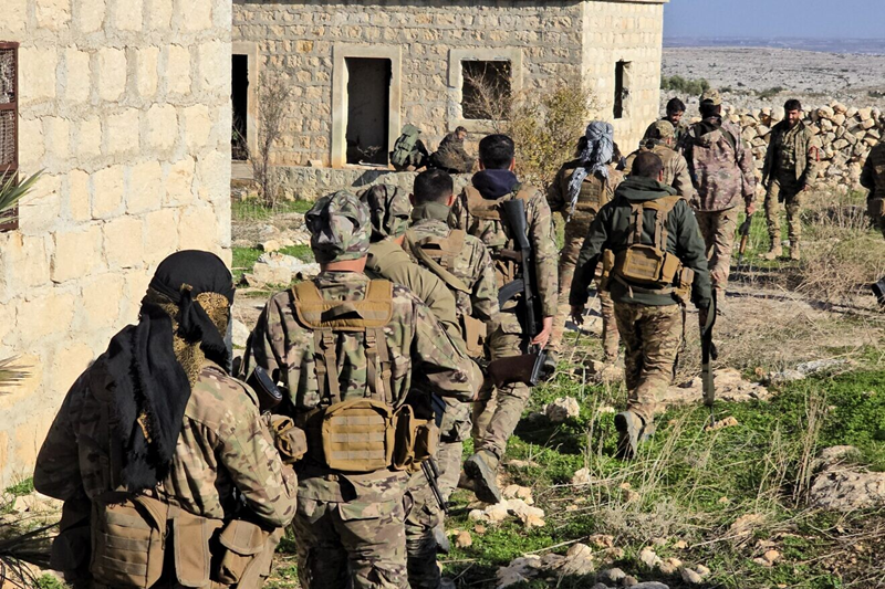 Theo báo Haaretz của Israel, trích dẫn nguồn tin từ giới chính trị Israel, Iran đã bắt đầu điều quân đến Syria nhằm hỗ trợ Tổng thống Syria Bashar al-Assad đối phó với các nhóm vũ trang bất ngờ tấn công vào Aleppo và vùng nông thôn Idlib. Ảnh: Getty Images.