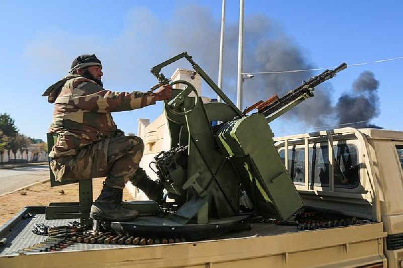 Theo một số báo cáo chưa được xác nhận, ông Javad Ghaffari, một chỉ huy cao cấp của Lực lượng Quds tinh nhuệ thuộc Vệ binh Cách mạng Hồi giáo Iran (IRGC) đã một lần nữa được cử đến Syria để chỉ huy các hoạt động đặc biệt tại khu vực này. Ảnh: Anadolu Agency.