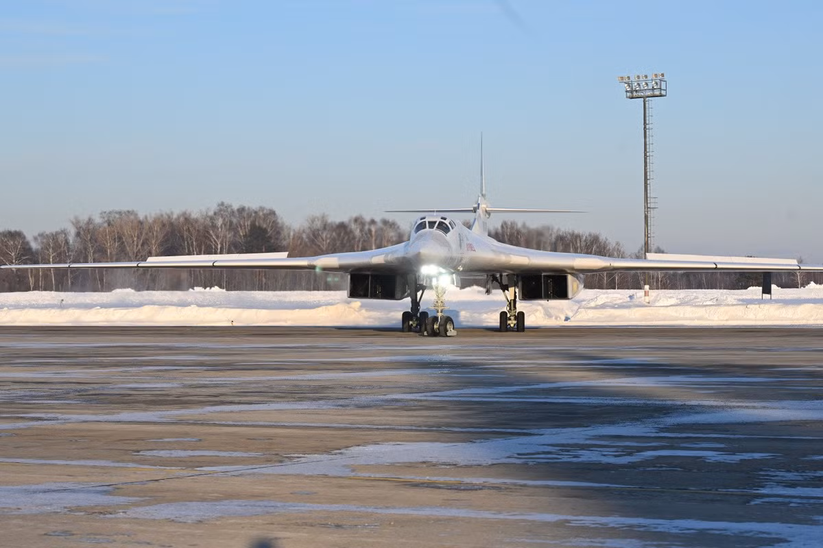 Tu-160M không chỉ là biểu tượng sáng tạo của Nga mà còn đóng vai trò then chốt trong chiến lược quốc phòng toàn cầu. Ảnh: Getty Images.