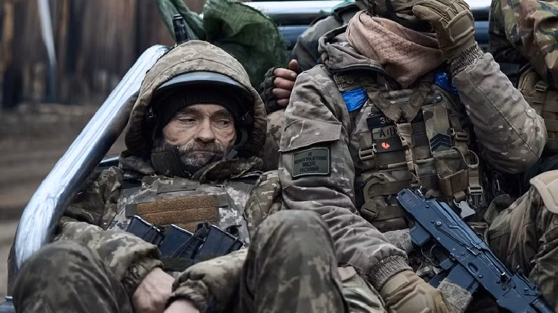 Các chỉ huy cấp thấp của lữ đoàn đã đăng bài cho biết, 70% trong số các thương binh không được cứu chữa kịp thời đã trở thành tổn thất trực tiếp. Cần biết rằng đây chỉ là một lữ đoàn có 2.000 quân. Ảnh: Getty Images.