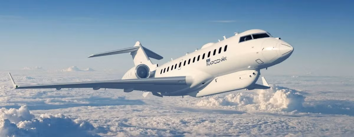 Máy bay ATHENA của Quân đội Mỹ, viết tắt của Aerial Intelligence, Surveillance and Reconnaissance (Tình báo, Trinh sát và Giám sát trên không), được thiết kế để thực hiện các nhiệm vụ tình báo đa lĩnh vực trên các khu vực hoạt động rộng lớn. ATHENA mang đến lợi thế chiến thuật và chiến lược thông qua khả năng thu thập dữ liệu theo thời gian thực, giúp tăng cường nhận thức tình huống và tối ưu hóa quyết định chiến đấu.