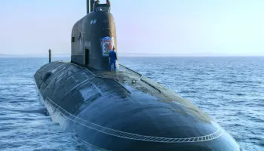 Tàu ngầm lớp Yasen-B được thiết kế từ năm 1993 và đã đi vào hoạt động khoảng một thập kỷ sau đó, gây lo ngại cho các quan chức Lầu Năm Góc. Ảnh: Warrior Maven.