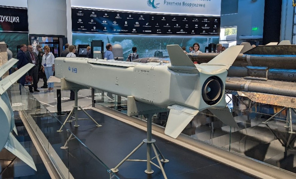 Cần nhấn mạnh, tên lửa hành trình không đối đất Kh-69 đã được tiêm kích Su-57 phóng thử trên chiến trường Syria, sau đó được sử dụng rộng rãi trong chiến dịch quân sự đặc biệt tại Ukraine.