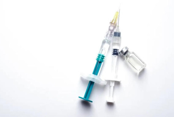 Sáng hôm sau, khi quay lại khách sạn, bác sĩ Cù phát hiện cô Trần đã tử vong nên ngay lập tức gọi báo cảnh sát.