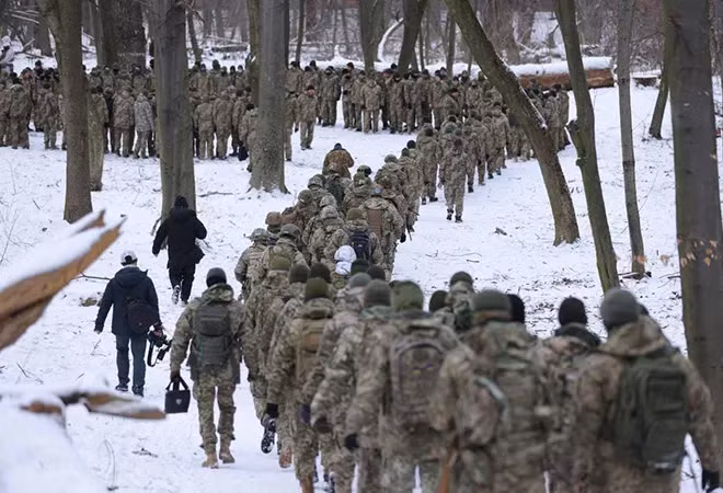 Họ cho rằng đây hiện là một cuộc chiến tiêu hao nhiều sức lực, mỗi bên đều cố gắng vắt kiệt sức đối phương bằng cách gây ra tổn thất cho bên còn lại nhiều nhất có thể với hy vọng có thể làm suy yếu khả năng và quyết tâm tiếp tục cuộc chiến của đối thủ.
