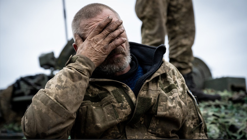 Ukraine hy vọng rằng những tổn thất ngày càng tăng của Nga sẽ khiến cuộc chiến trở nên lung lay đối với Kremlin trước khi điều đó xảy ra với Kiev. Tổng thống Ukraine Volodymyr Zelensky đã phát biểu rằng: “Đây là điều quan trọng nhất để làm kiệt sức kẻ thù”.