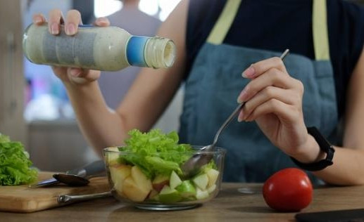 Câu chuyện của A.H là lời cảnh tỉnh về những hậu quả nghiêm trọng của việc kiểm soát quá mức chế độ ăn uống của con cái. Cha mẹ cần quan tâm đến nhu cầu dinh dưỡng của con cái, cung cấp cho con chế độ ăn uống đầy đủ và lành mạnh để đảm bảo sự phát triển khỏe mạnh về thể chất và tinh thần.