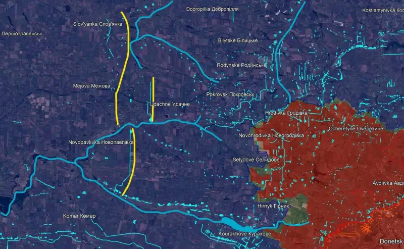 Theo nguồn tin từ các kênh truyền thông quân sự, Quân đội Nga đã tiến gần đến biên giới Dnipropetrovsk chỉ còn cách khoảng 15 km. Tình hình này buộc lực lượng Ukraine phải xây dựng các công trình phòng thủ dọc theo tuyến đường dẫn vào thành phố Dnipro, giữa các điểm dân cư quan trọng như Mezhova và Slavyanka.