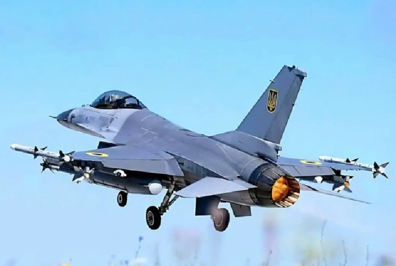 Theo các báo cáo, máy bay F-16 của Không quân Ukraine có thể được trang bị tên lửa không-đối đất AGM-158 JASSM, với tầm bắn 370 km và đầu đạn nặng 450 kg, trong khi phiên bản tăng tầm JASSM-ER có tầm bắn lên tới 1000 km. Ảnh: Không quân Ukraine.