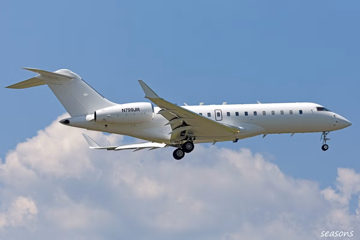 Mục tiêu chính của ATHENA là thay thế máy bay tình báo, giám sát và trinh sát (ISR) chạy bằng cánh quạt cũ, bằng các nền tảng phản lực nhanh hơn, hiệu quả hơn và có khả năng triển khai nhanh chóng hơn.