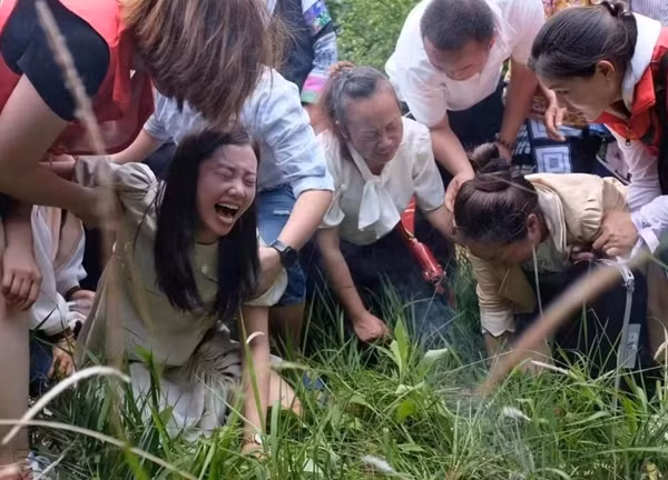 Ngày 28/11/2023, vụ án này được xét xử phúc thẩm tại Tòa án Nhân dân Tối cao tỉnh Quý Châu. Trong phiên tòa phúc thẩm, Dư Hoa Anh không phản đối các tội danh buôn bán 11 trẻ em đã được xác nhận ở phiên sơ thẩm và nhận tội tại tòa, chỉ đề nghị giảm nhẹ hình phạt vì cho rằng án tử hình quá nặng. Luật sư bào chữa cho rằng Dư Hoa Anh đã thành khẩn khai báo và yêu cầu giảm án. Đại diện nguyên đơn dân sự đã kháng cáo vì cho rằng số tiền bồi thường dân sự quá thấp.