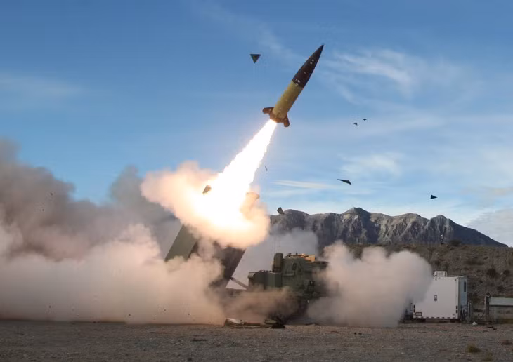 Tên lửa Oreshnik được cho là thành quả của Roscosmos, nằm trong dự án phát triển thế hệ tên lửa đạn đạo mới.