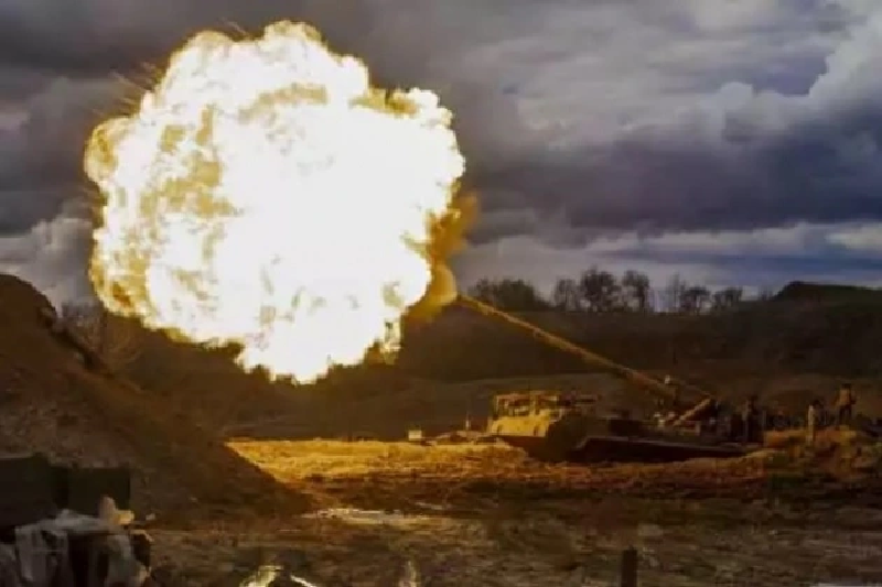 Hiện tại, một trận chiến ác liệt đang diễn ra trong làng Shevchenko. Không quân, pháo hạng nặng, và các máy bay không người lái của Quân đội Nga đang hoạt động tích cực tại đây. Ảnh: TASS.