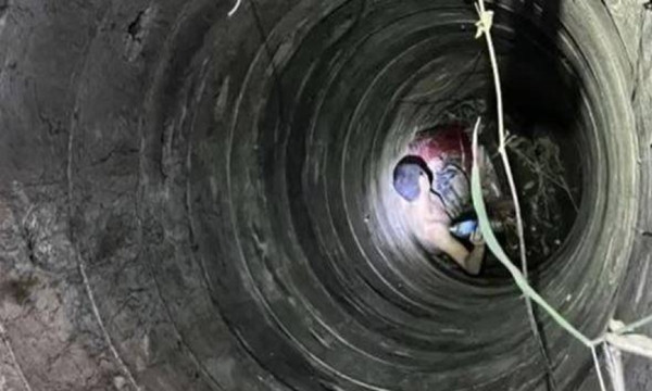 Theo thông tin ban đầu từ các phương tiện truyền thông Thái Lan, người đàn ông này đã không may bị ngã xuống giếng trong khi đi lạc trong khu rừng rậm rạp, hoang sơ. Vị trí giếng nằm khá sâu trong rừng, xa khu dân cư, điều kiện liên lạc hạn chế.