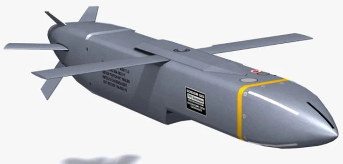 Scalp EG/Storm Shadow được dẫn đường bởi một hệ thống đo lường quán tính, cập nhật đường bay thông qua bản đồ địa hình kỹ thuật số và định vị vệ tinh GPS.